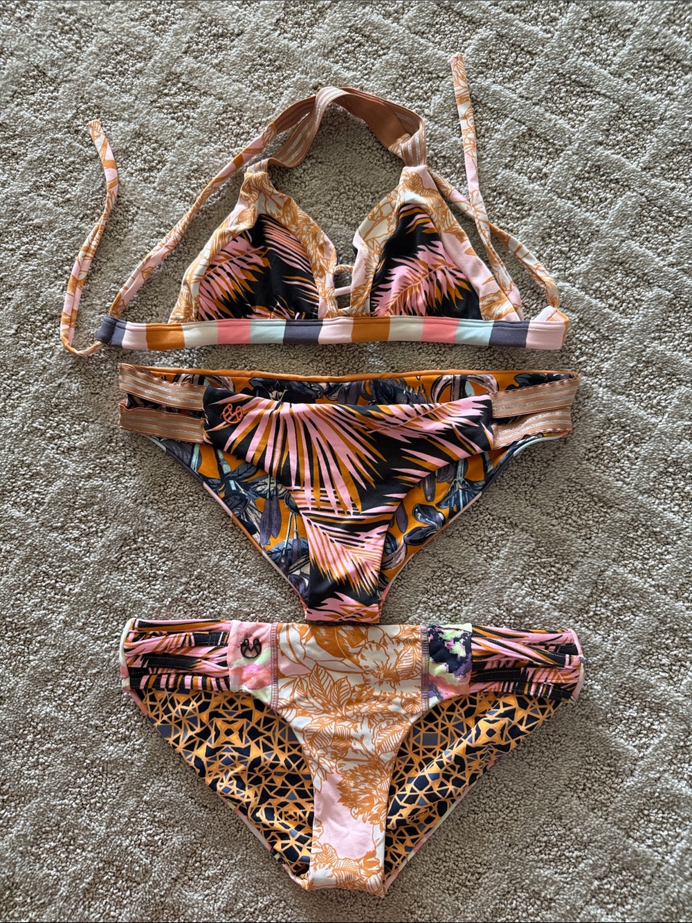 Maaji Tropical Print Bikini - THREE PIECES - reversible - XS